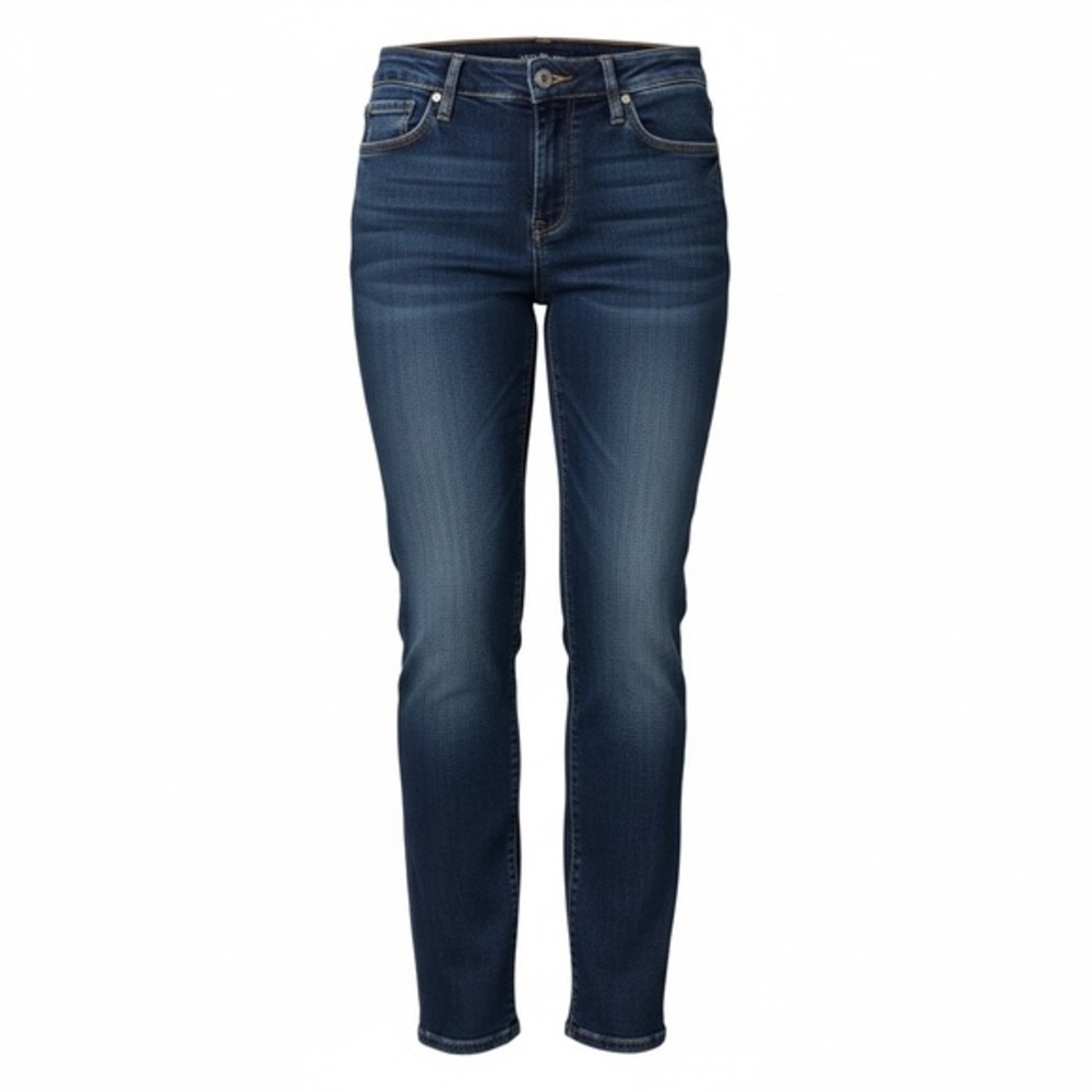 Signature by Levi Strauss Women’s Dark Wash Jeans | Size 6–8 Short | 28” Inseam